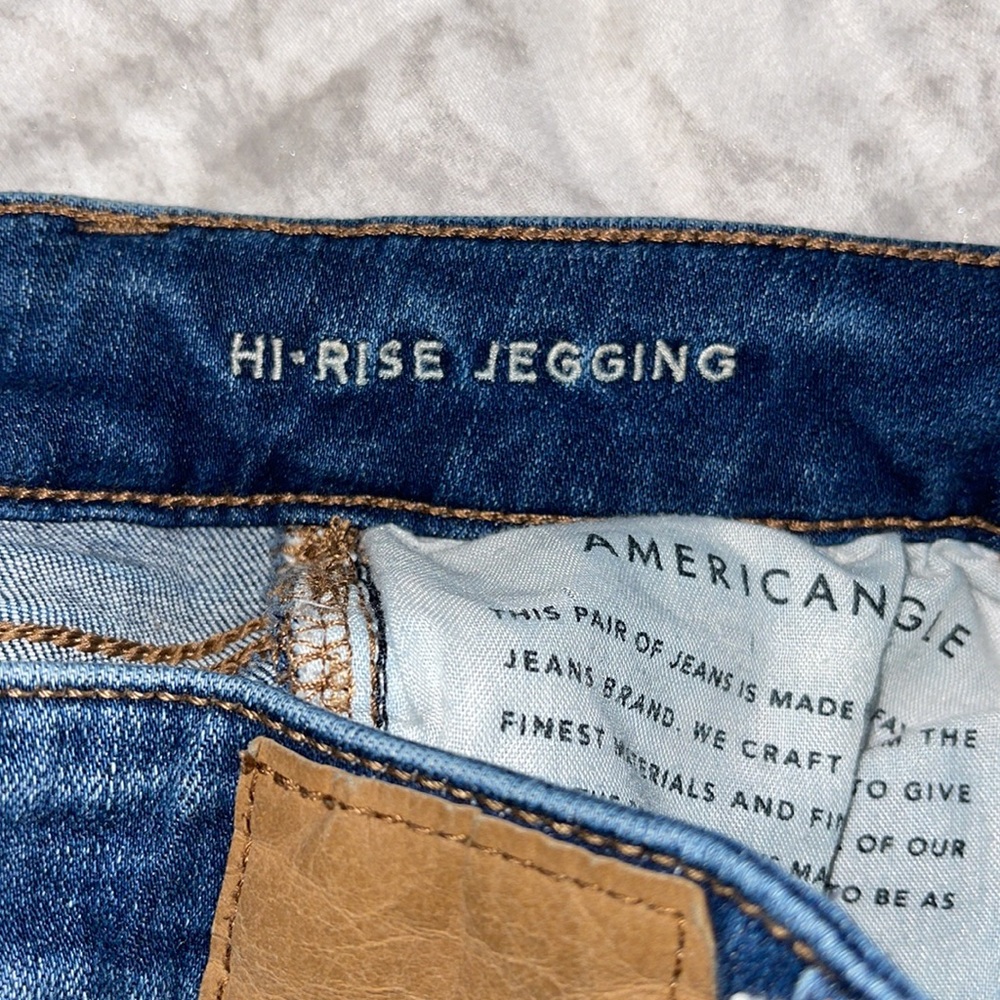 American Eagle Distressed Hi-Rise Jeggings - Picture 6 of 7